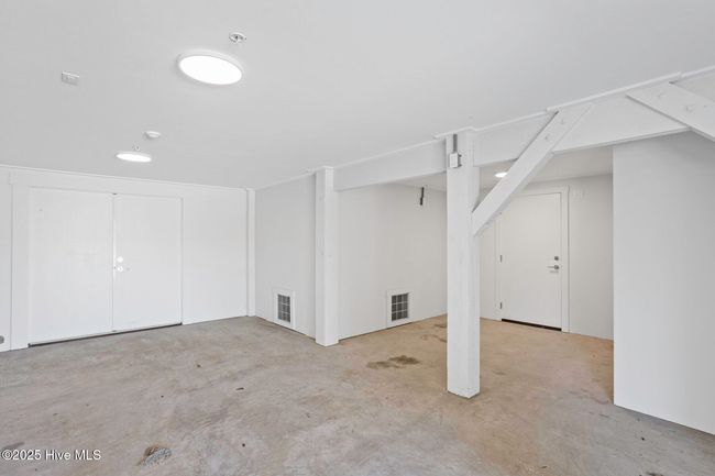 11 Black Skimmer Trl, House other with 5 bedrooms, 5 bathrooms and 2 parking in Bald Head Island NC | Image 33
