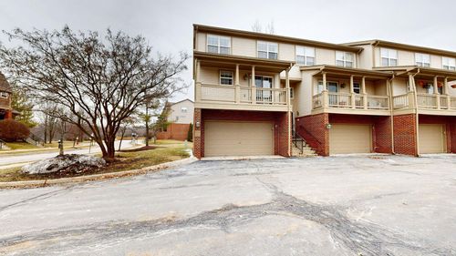 2890 Barclay Way, Ann Arbor, MI, 48105-9455 | Card Image