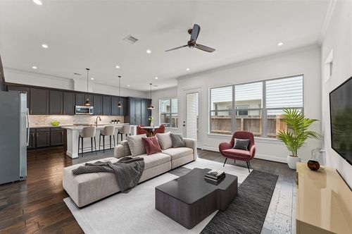 8814 Hollywood Garden Ln, Houston, TX, 77080-6374 | Card Image