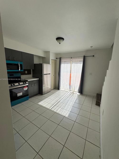 apt-207-14910 Sw 82nd Ter, Miami, FL, 33193-1491 | Card Image