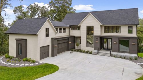 5010 Millie Rd Sw, Rochester, MN, 55902-4439 | Card Image