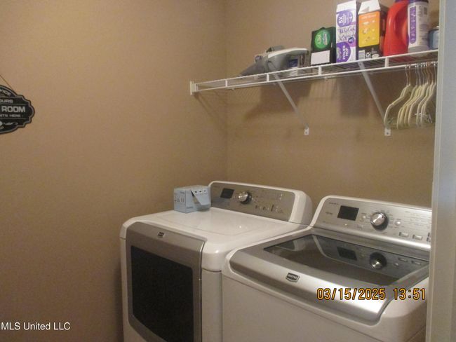 Laundry | Image 31