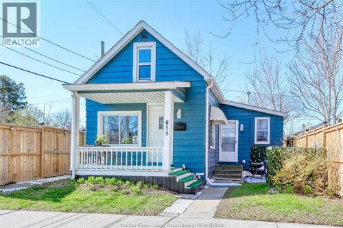 639 Watkins St, Windsor, ON, N9C2Y5 | Card Image