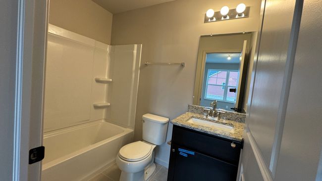 29977 Center St, Condo with 2 bedrooms, 3 bathrooms and null parking in New Hudson MI | Image 21
