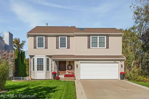 1815 Andover Blvd, Howell, MI, 48843-7122 | Card Image