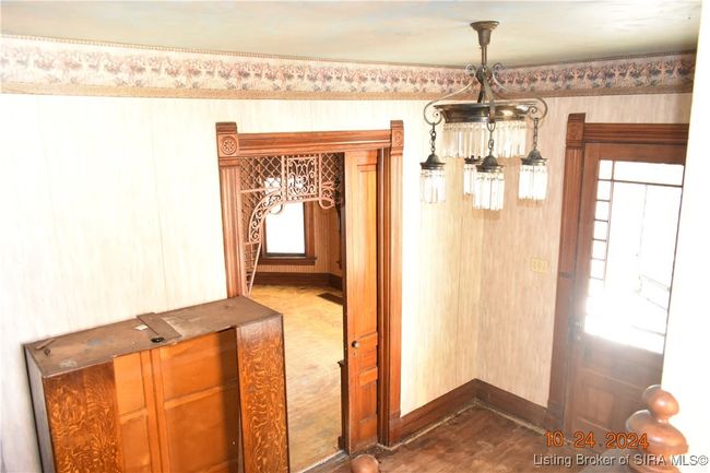 326 N Sycamore St, Home with 4 bedrooms, 2 bathrooms and null parking in Campbellsburg IN | Image 18