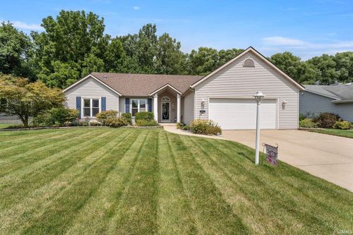 2014 Jonathan St, Kendallville, IN, 46755-2871 | Card Image