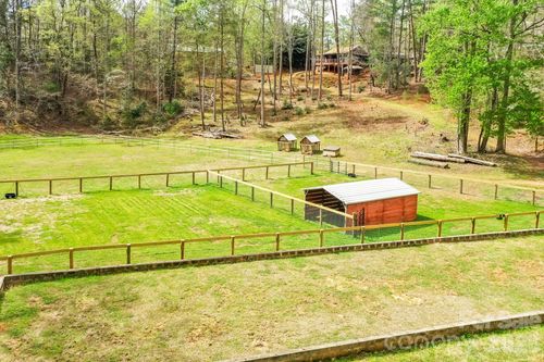 282 N Chase Ln, Rutherfordton, NC, 28139-6455 | Card Image