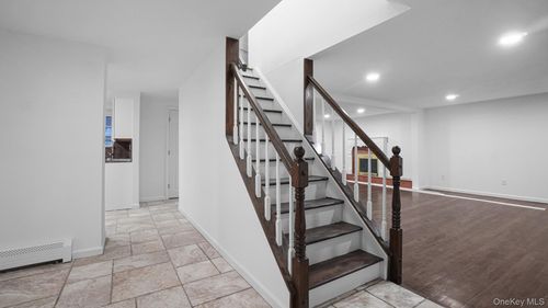 35 John St, Port Jefferson Station, NY, 11776-3821 | Card Image