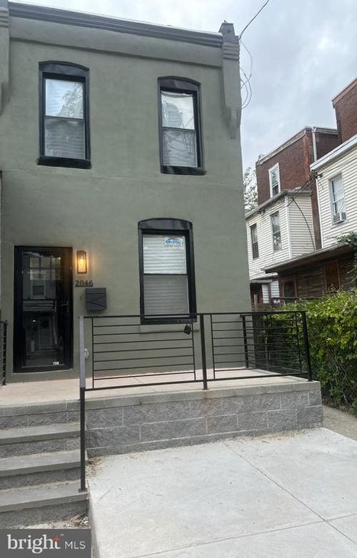 2046 Bellevue St, PHILADELPHIA, PA, 19140-4827 | Card Image