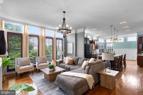 13501 Bennett Chase Ct, CLARKSBURG, MD, 20871-5318 | Card Image