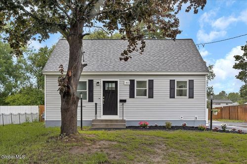 40 Killean Park, Colonie, NY, 12205-4036 | Card Image