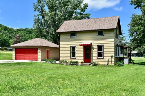 1240 Browns Ln, DAKOTA, MN, 55925-7122 | Card Image