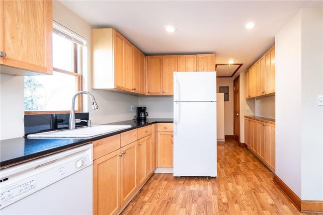 2 - 17 English Ln, Condo with 1 bedrooms, 1 bathrooms and null parking in Dobbs Ferry NY | Image 4
