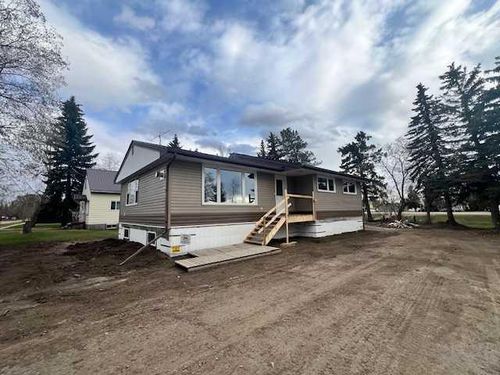 5122 48 Avenue, Forestburg, AB, T0B1N0 | Card Image