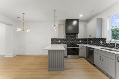 610 Markham St, Nashville, TN, 37214-3047 | Card Image