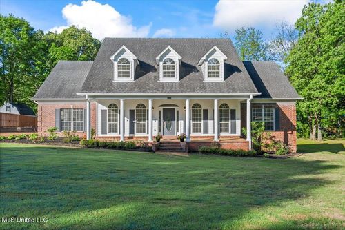 8377 Windersgate Dr, Olive Branch, MS, 38654-1242 | Card Image