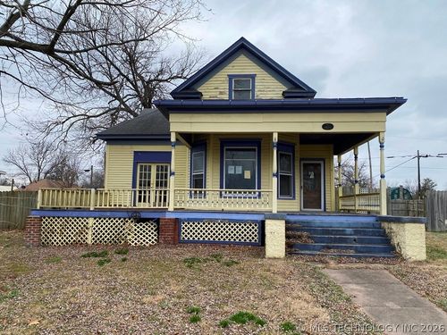 4 E St Sw, Miami, OK, 74354-6715 | Card Image