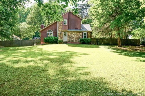 8545 Seneca Dr, Georgetown, IN, 47122-7377 | Card Image