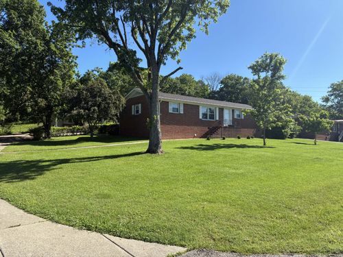 305 Hillview Dr, Woodbury, TN, 37190-1010 | Card Image