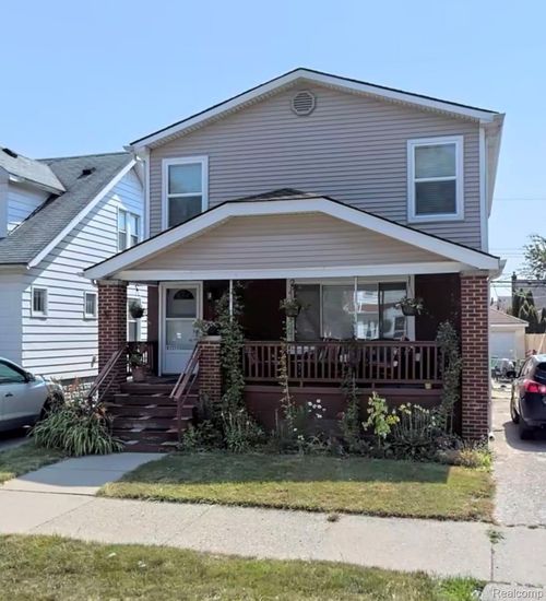 6438 Barrie St, Dearborn, MI, 48126-2018 | Card Image