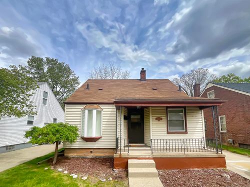 21120 Beechwood Ave, Eastpointe, MI, 48021-2813 | Card Image