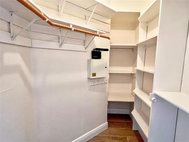 Primary Closet | Image 14