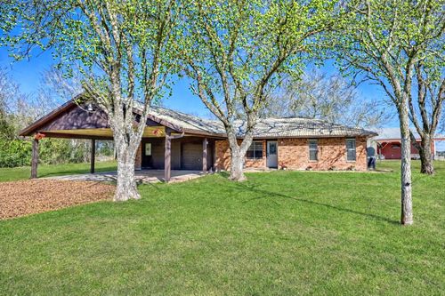 1055 County Road 214, Weimar, TX, 78962-3638 | Card Image