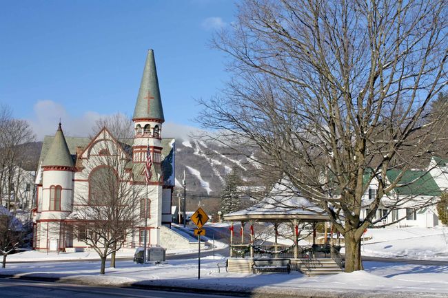 A309 - 318 Mountain Rd, Condo with 1 bedrooms, 1 bathrooms and null parking in Ludlow VT | Image 17