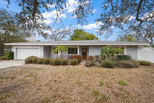 230 Garden Cir, BELLEAIR, FL, 33756-1673 | Card Image