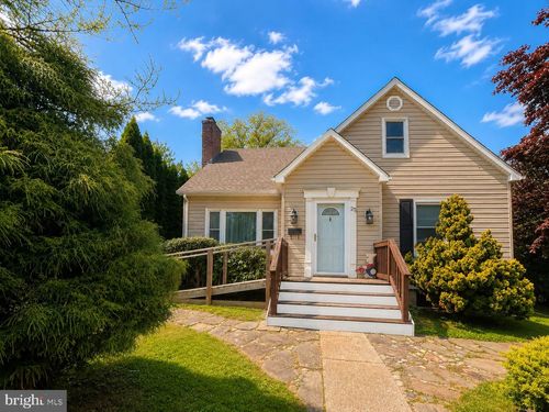 25 Kemper Ave, WESTMINSTER, MD, 21157-4836 | Card Image