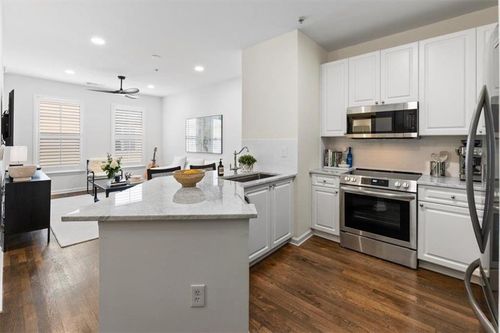 1402-10 Perimeter Summit Blvd Ne, Brookhaven, GA, 30319-1479 | Card Image