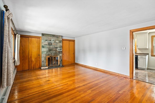 16 Sheldon Ave, House other with 3 bedrooms, 2 bathrooms and 2 parking in Easthampton MA | Image 7