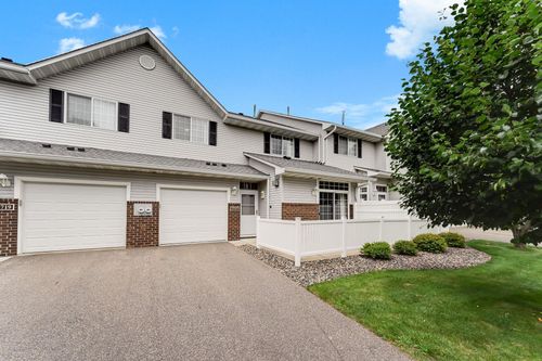 2717 Mallard Dr, Woodbury, MN, 55125-3851 | Card Image