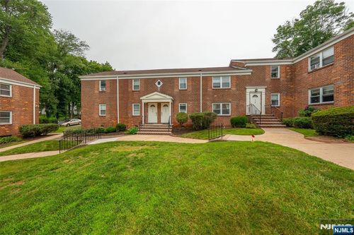 161 Knickerbocker Rd, Englewood, NJ, 07631-2161 | Card Image