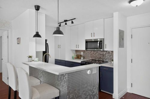 5208-27 Grier Place Ne, Calgary, AB, T2K5Y5 | Card Image