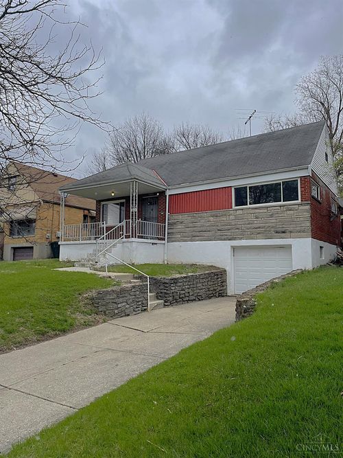 990 Covedale Ave, Cincinnati, OH, 45238-4310 | Card Image