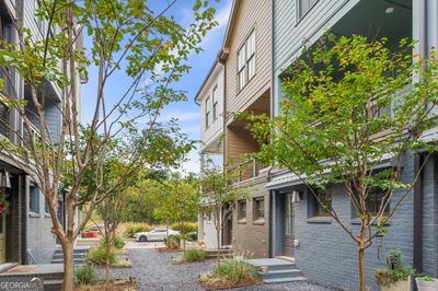 742 Perch Place, Townhouse with 2 bedrooms, 2 bathrooms and 1 parking in Atlanta GA | Image 2