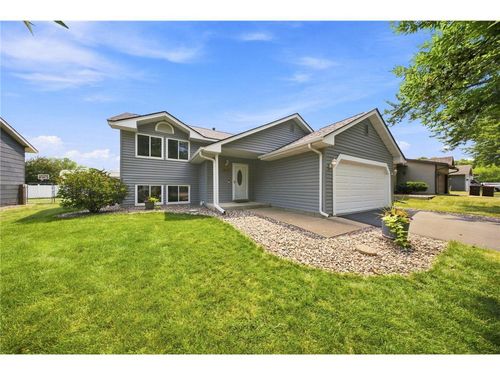 2643 Guthrie Avenue, Oakdale, MN, 55128 | Card Image