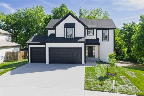 15604 Austin Ct, Basehor, KS, 66007-5500 | Card Image