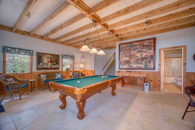 Lower level family room | Image 31