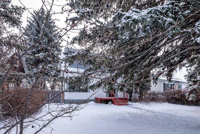 4025 52 Street, Home with 5 bedrooms, 1 bathrooms and 4 parking in Red Deer AB | Image 29