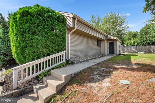 32 Chiswick Dr, LINDENWOLD, NJ, 08021-6702 | Card Image