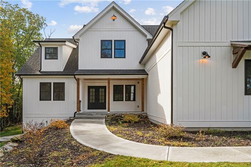 369 Huntinghouse Rd, North Scituate, RI, 02857-2836 | Card Image