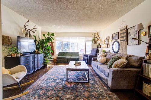 664 49 Ave W, Claresholm, AB, T0L0T0 | Card Image