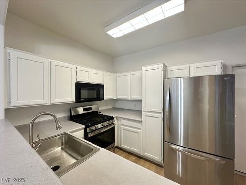 1000 Nevada Sky St, Las Vegas, NV, 89128-2126 | Card Image