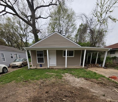 9827 Winkler Dr, Saint Louis, MO, 63136-3049 | Card Image