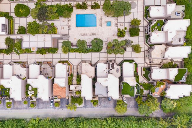 APT-174 - 201 Crandon Blvd, Townhouse with 4 bedrooms, 7 bathrooms and null parking in Key Biscayne FL | Image 74