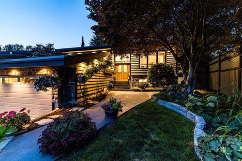 2413 Weymouth Pl, North Vancouver, BC, V7K2Z3 | Card Image