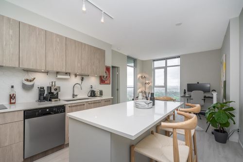 1303-691 North Rd, Coquitlam, BC, V3J0H9 | Card Image